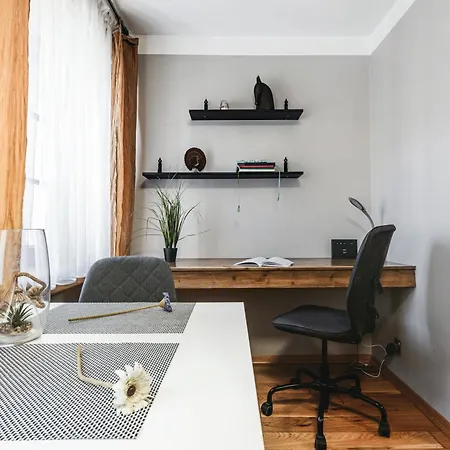 Klimatyczny Dla Dwojga W Sercu Starowki * Wrocław